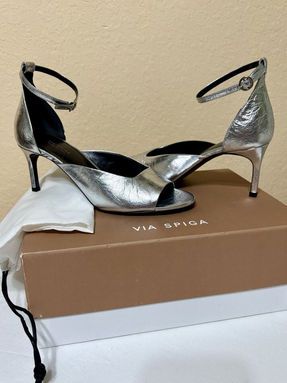Via Spiga V-Jennie Silver US 6.5 M Leather Sexy & Strappy Sandal GORGEOUS!!! New